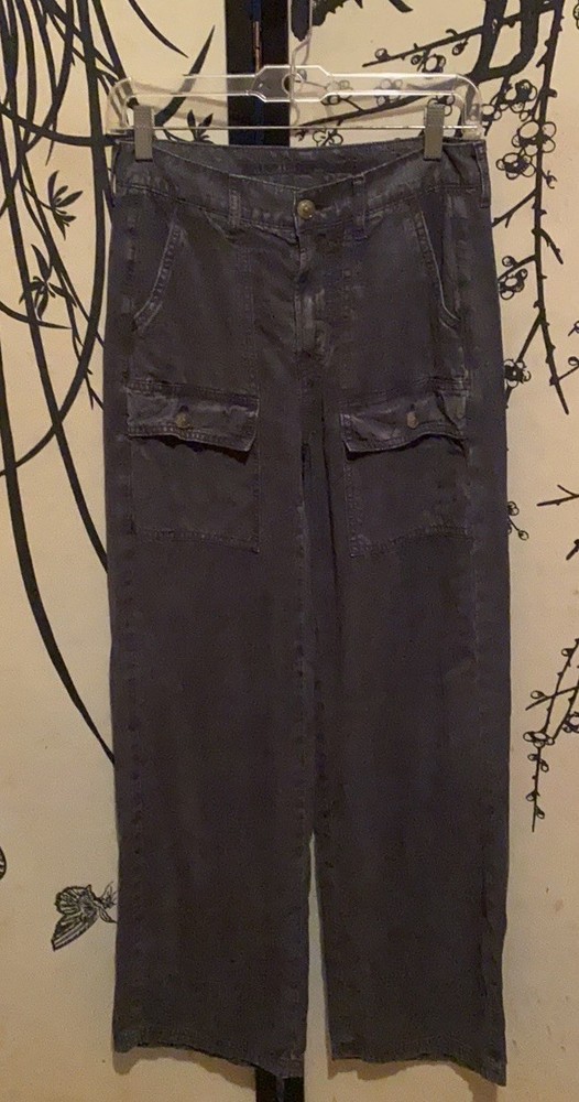American Eagle Women’s Charcoal Gray Acid Wash Cargo Pants Wide Leg