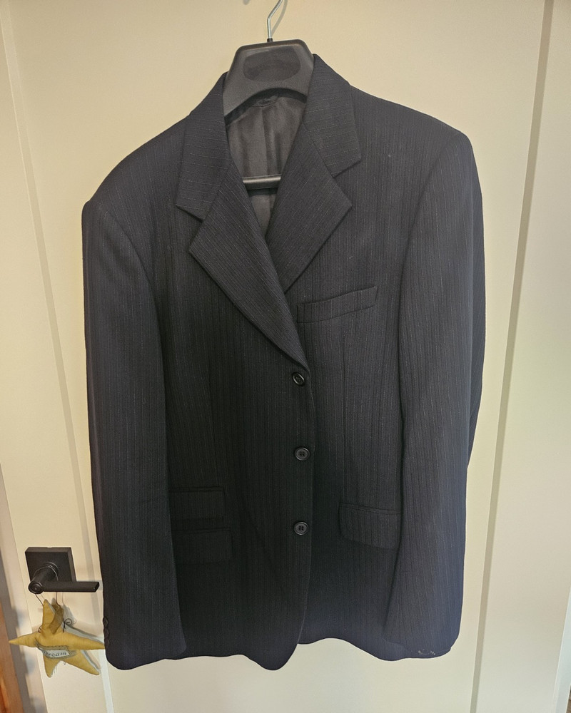 Dolce & Gabbana Men’s 2-Piece Black Pinstripe Suit Size 54 Regular Made Italy