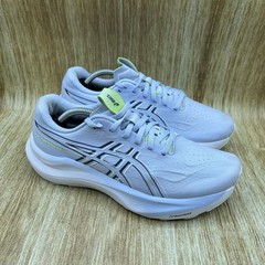 ASICS GT-2000 14 Women’s Size 8 Blue Cream White Running Shoes 1012B843