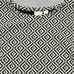 Chico’s Womens Textured Geometric Pullover Top Size 2 Large Black White Stretch