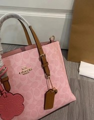 Coach CER24 Mollie Tote Bag 25 In Signature Canvas With Charms Powder Pink New
