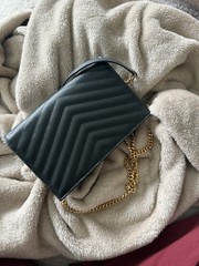 YSL Saint Laurent Black Leather Envelope Chain – Beautiful And Classy