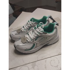 Avia NWT Women’s 5000 Performance Sneakers Size 9.5 M Green White Leather Mesh