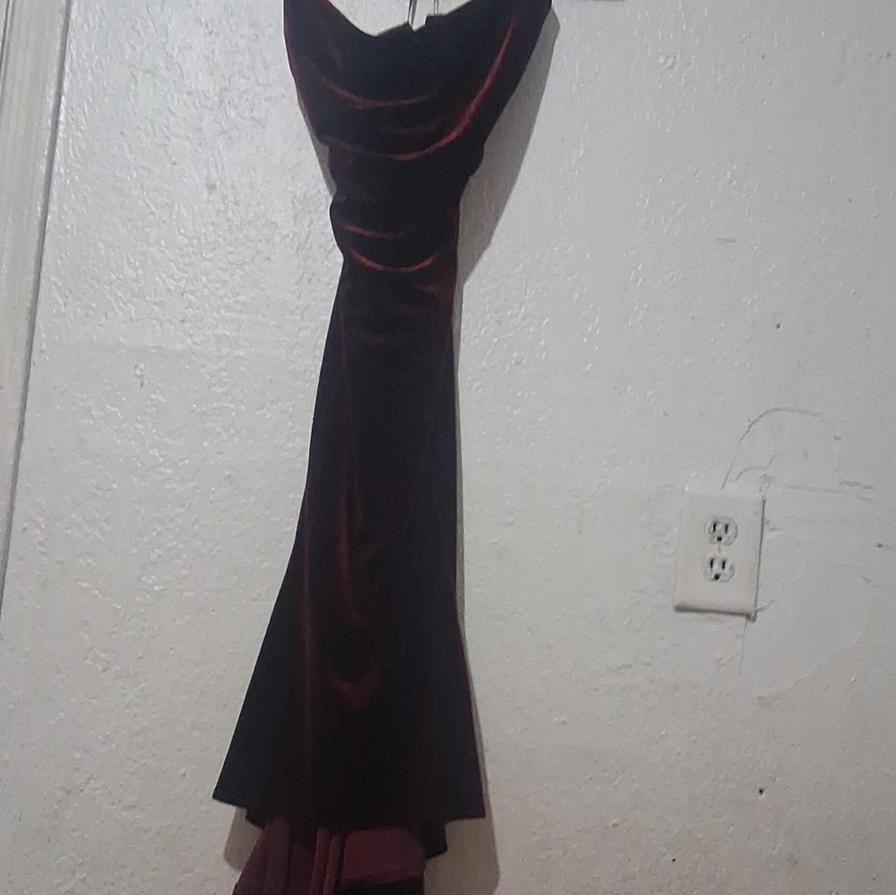 Black/Burgundy Velvet Cowl Neck Strappy Long Formal Gown Dress, Zip, M