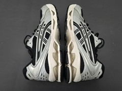 Asics Gel Kayano 14 Black Silver Gray 1201A019 Size 9 Mens Athletic Shoes