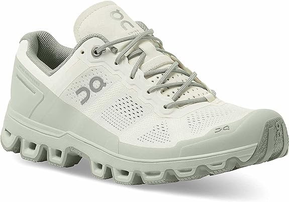 22.99618 ON Running Women Cloudventure White/Moss 8