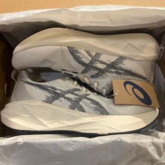ASICS Running Shoes NOVABLAST 5 1011B974.250 Oatmeal/Black size 30cm sports