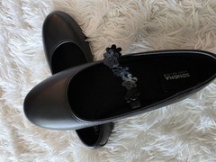 Sonoma Goods For Life Women’s Black Leather Strappy Floral Ballet Flats 3