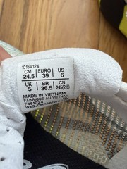 ASICS Metaspeed Edge Paris Women’s Size 6 Gray/Pink/Green
