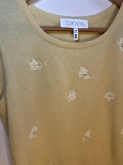 Escada Women’s Yellow Crewneck Sleeveless Floral Embroidered cashmere Sweater