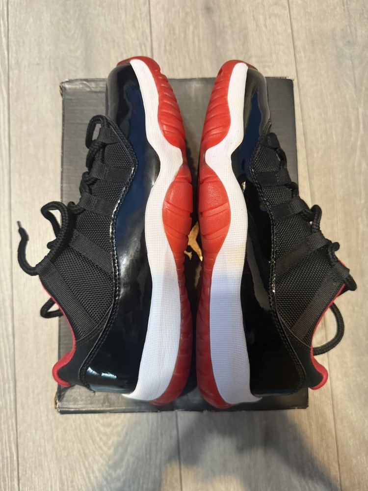 2015 Air Jordan 11 XI Men’s Retro Low Bred (528895-012) 7.5 Used Excellent
