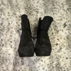 Vince Camuto Evalina Women’s Black Leather Ankle Bootie Zip Round Toe 8.5