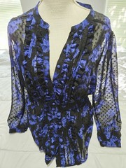 Torrid 00 L Chiffon Clip Dot Ruffle Front Top Floral Roses Blue Boho Indie Weste