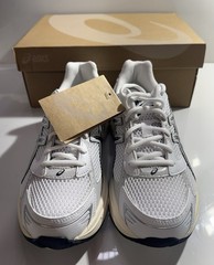 ASICS Gel 1130 White Cloud Grey 1201A256-118 Mens size 8 1/2 Wonens Size 10 NEW