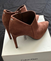HOT! Calvin Klein Med Brown “Desert Flair” Hessica Stiletto Heel Boots Size 9.5