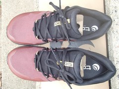 Excellent cond. EU 44.5 Topo Runventure 4 Garnet/Black Mens 10.5