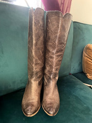 Frye Tall Melissa Distressed Cowboy boots Womens Size 7 low block heel