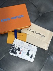 LV Louis Vuitton White Ski Card Holder Wallet Box Is Damaged