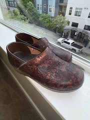 Sanita Women’s Brown Floral Tooled Leather Slip-On Clogs EU 38 US 8