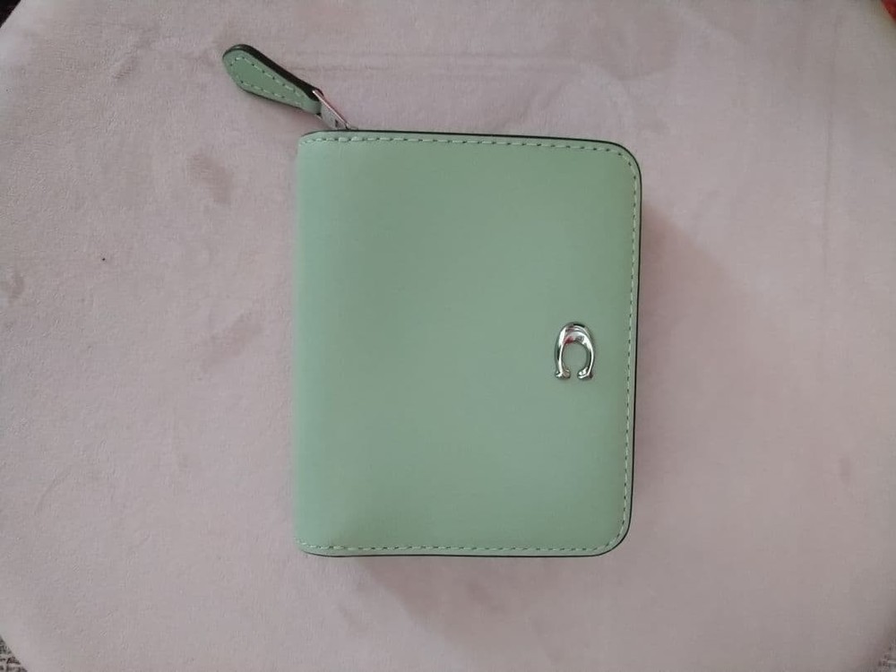 Mint Green Folded Wallet Price Reduced to 11 000 Yen