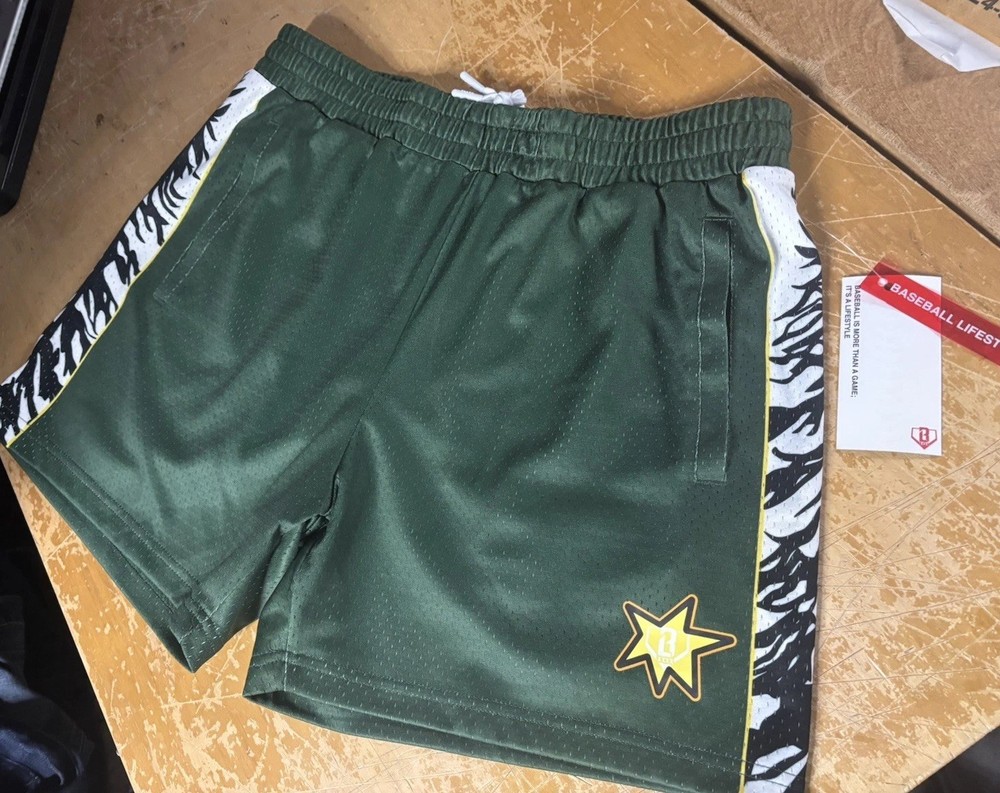 NWT $50 new BASEBALL LIFESTYLE 101 Forest Shorts Green Athletic Mens L Large 34