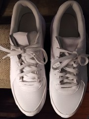 NIKE AIR MAX EXCEE TRIPLE WHITE LEATHER / MESH SHOES WOMENS SIZE 8.5