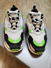 Balenciaga Triple S Sneakers Authentic Women’s Size 36 Unisex Black/white/green