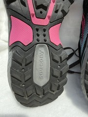 Saucony Women’s Excursion TR 16 Trail Shoes Size9 Black Fuchsia S10744-10 Amaz.