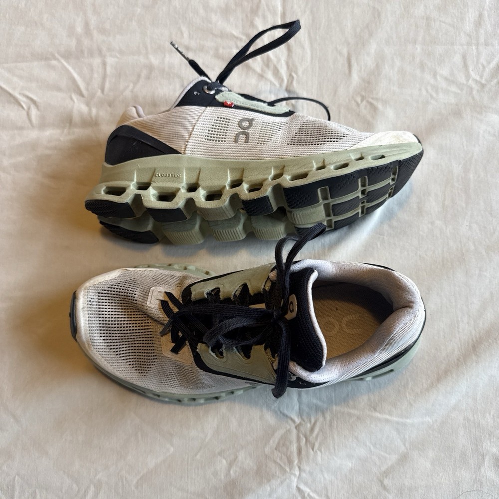 On Cloud Cloudstratus 2 Women’s Running Shoes Size 7 White Green