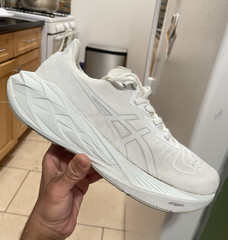 Asics Novablast 4 White Pale Mint Running Sneakers Shoes Mens SZ 10.5 nova blast