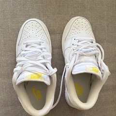 Nike Women’s Dunk Low Valentines Day-Yellow Heart Size 7 Brand New