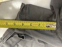 Old Navy Everyday Short Womens 14 Gray Chino Mid-Rise Twill 3in Inseam