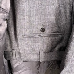 Brooks Brothers Gray Italian suit 44S – Wool- Beautiful- See Measurements