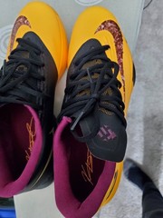 Nike Men’s KD 6 Peanut Butter & Jelly Sneaker, Lace Up, Yellow Black Burgundy