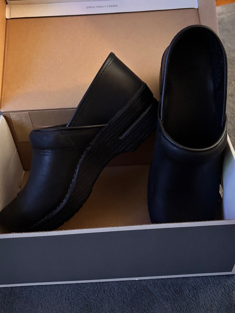 Dansko Professional Clog Shoe for Women, Size 38 – Black Cabrio