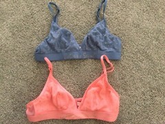 NEW LOT 2 WOMENS VICTORIA’S SECRET VS BRAS – BLUE & CORAL LINED ADJUSTABLE SZ XS