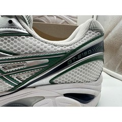 ASICS GT-2160 White Shamrock Green Silver Mesh Running Shoes 1203A275 Mens 10.5