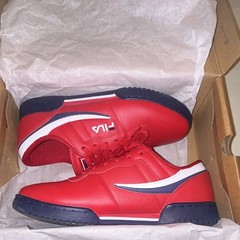FILA Original Fitness Red/White/Blue Low Top Lace Up Men’s Athletic Sneakers