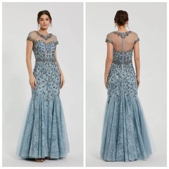 Elegant Blue Lace Ball Dress with Illusion Collar Crystal Decal Evening Gown