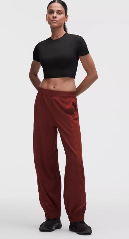 Define High-Rise Swift Jogger *Regular