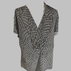Liz & Company V-Neck Black & White Poly/knit blouse Size XL
