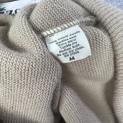 VTG Izod Lacoste Tan V-Neck Sweater M Camel Alligator Logo Old Money Preppy 90s