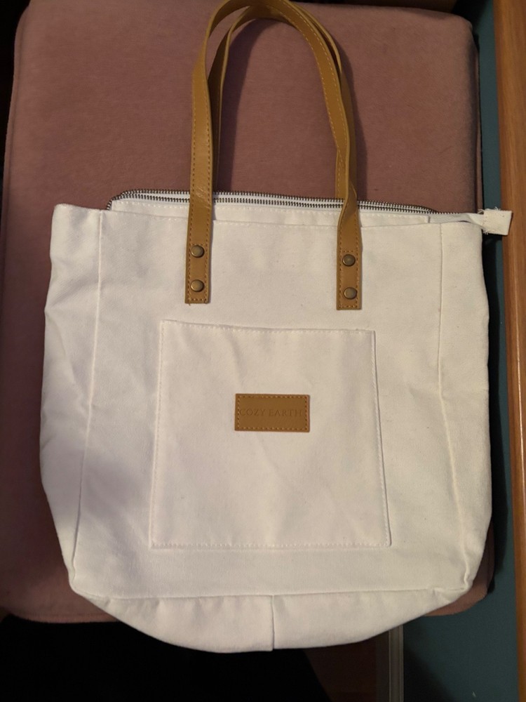 Cozy Earth tote bag white canvas bag