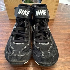 Nike Boys Speedsweep VII GS Wrestling Shoes 366684-001 Youth 12C Blk/White GUC