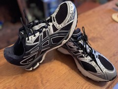 ASICS Gel-Nimbus 10.1 Size 11 – Black/Silver – Excellent Condition