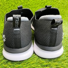 Kuru Atom Slip-On Mens Size 8 Black White Athletic Walking Shoes Sneakers