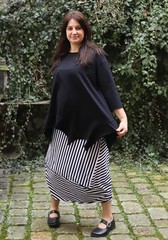 ELLI – Lagenlook BALLOON SKIRT Size 48 to 54 – Black White Stripe