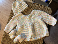 Handmade Crochet Baby Layette Set 4pc Sweater Pants Hat Booties 0-3 mo