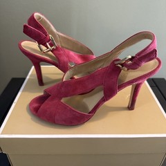 Michael Kors Suede Becky Sandal Heels in Cranberry Buckle Strap Women’s 6.5M EUC