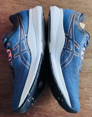 Men’s Size 9 ASICS Ezeride Grand Shark Pure Bronze 1011B788-400 NIB